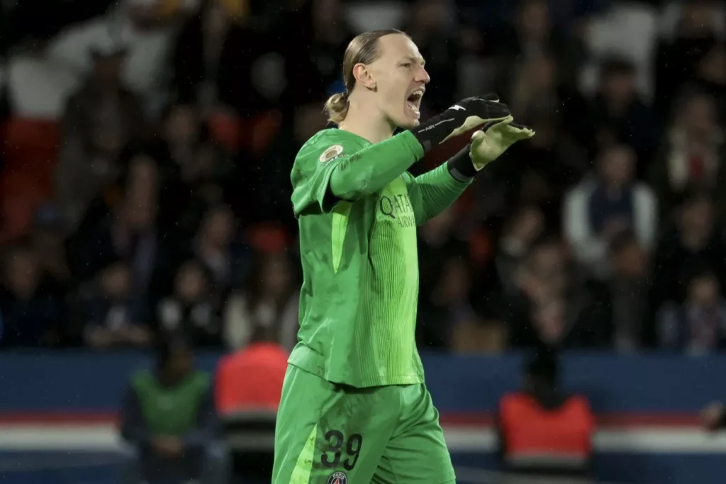 Сафонов получил самую низкую оценку в «ПСЖ» за матч с «Метцем» | СТАВКА ТВ