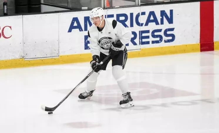 Панарин высказался после дебютного матча за «Лос-Анджелес Кингз» | СТАВКА ТВ