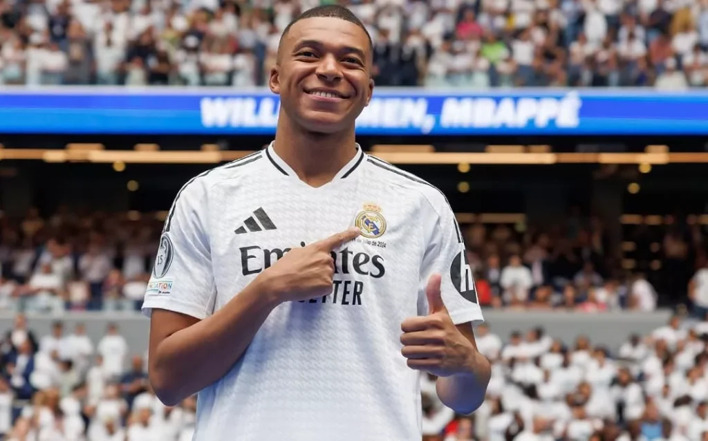 Отец Мбаппе: «Я никогда не будил Килиана в 6 утра, не заставлял его делать пробежки» | СТАВКА ТВ