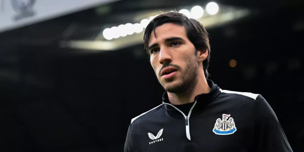 «Манчестер Юнайтед» рассматривает Тонали как замену Каземиро | СТАВКА ТВ