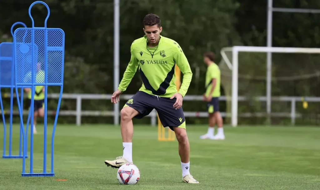 «Реал Сосьедад» не отпустит Захаряна в зимнее трансферное окно | СТАВКА ТВ