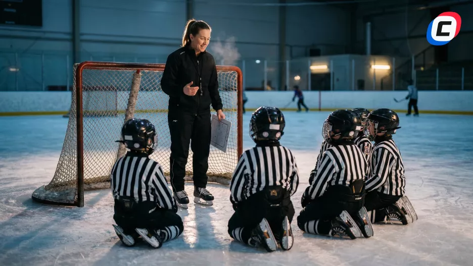 Как становятся хоккейными судьями: путь от новичка до КХЛ | СТАВКА ТВ