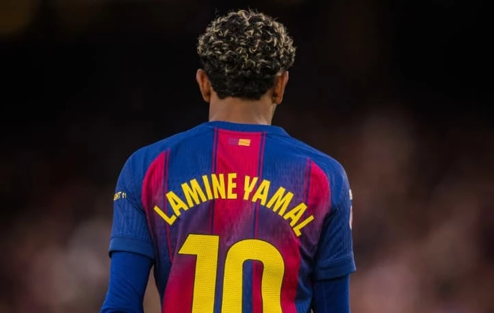 Ямаль был раздражен решением Флика заменить его в матче с «Райо Вальекано» | СТАВКА ТВ